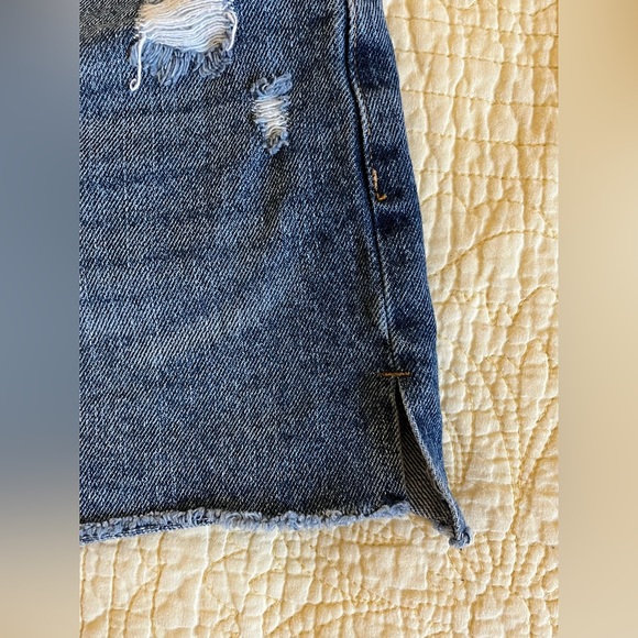 High Rise Denim Shorts - Picture 3 of 4
